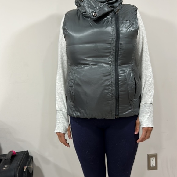 RLX Grey vest. Size M. - Picture 7 of 8